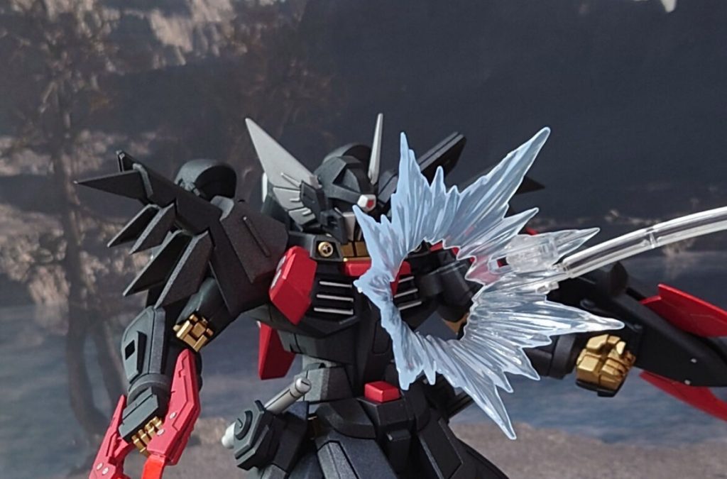 “止めだ！”必殺を狙う黒騎士の胸から放たれるは、無数の“針”。