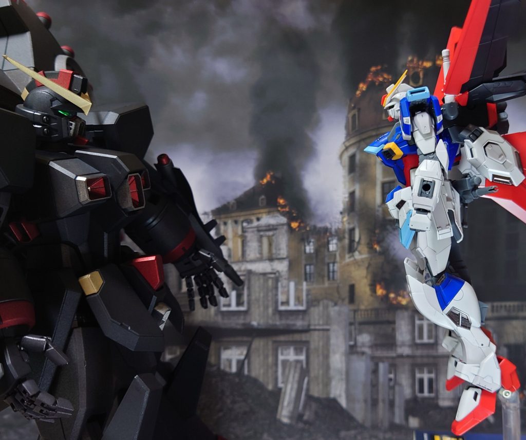 “君は死なない!君は俺が、俺が守るからぁぁっ!”対峙していた相手の存在に気付いた、シンとステラ。弛緩した空気が流れ、破壊が止むかと思われたが…。