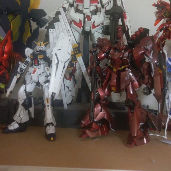 逆シャアRGνガンダム