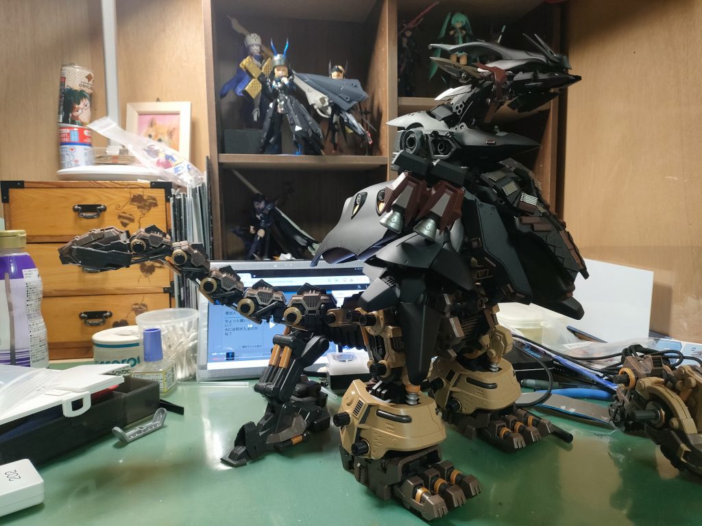 すジ・オーガの下半身にそのままナイチンを載せる事で｢巨大さ｣をかさ増ししています←