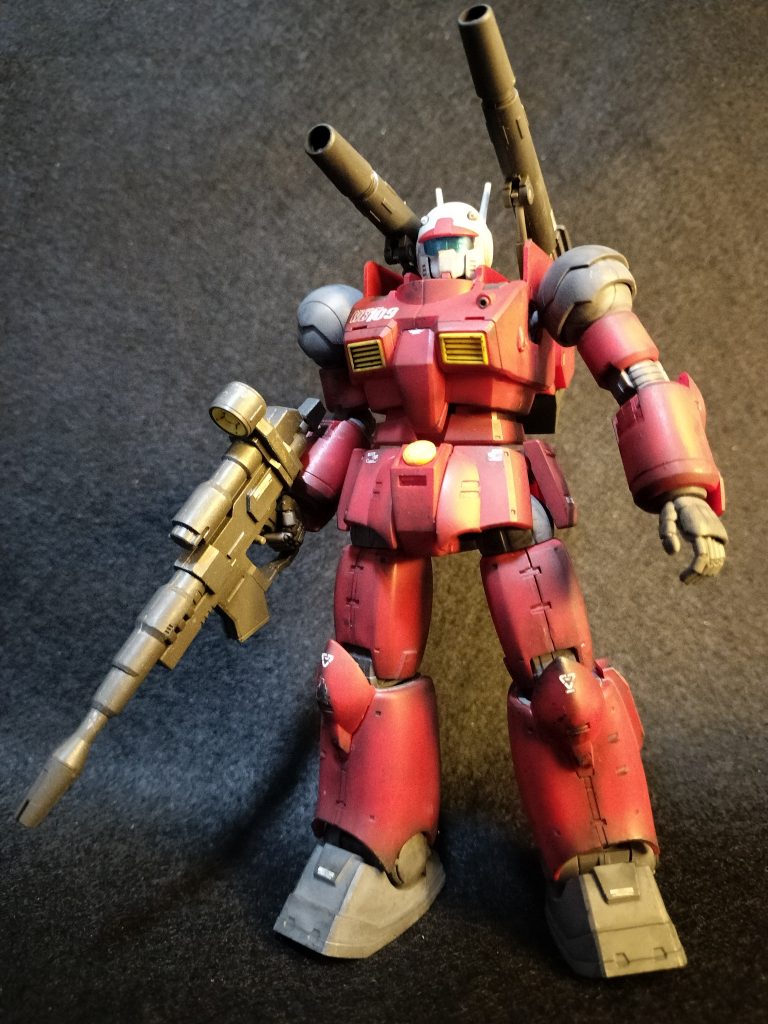 正面。オリジンガンキャノンは、重厚感あふれるプロポーションながら、作りやすいキットでとても良かったです。もちろん、素組無塗装で楽しんでつくりました。ガンプラ山の積み消化w