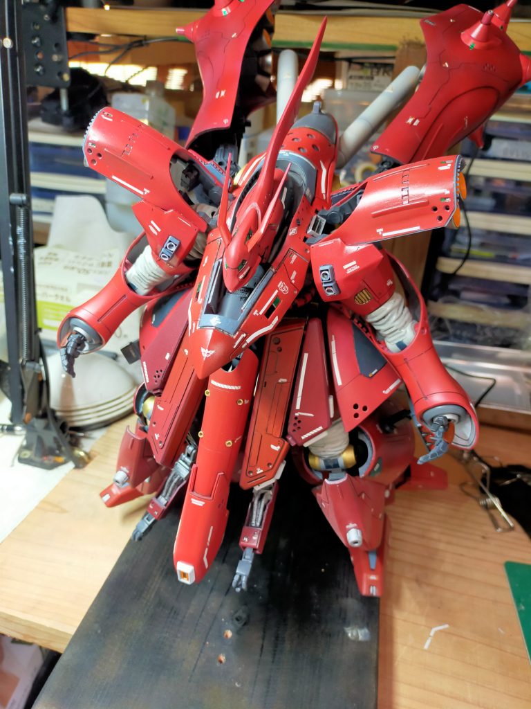 装甲を外してほぼ素のナイチンゲールにもなれます。