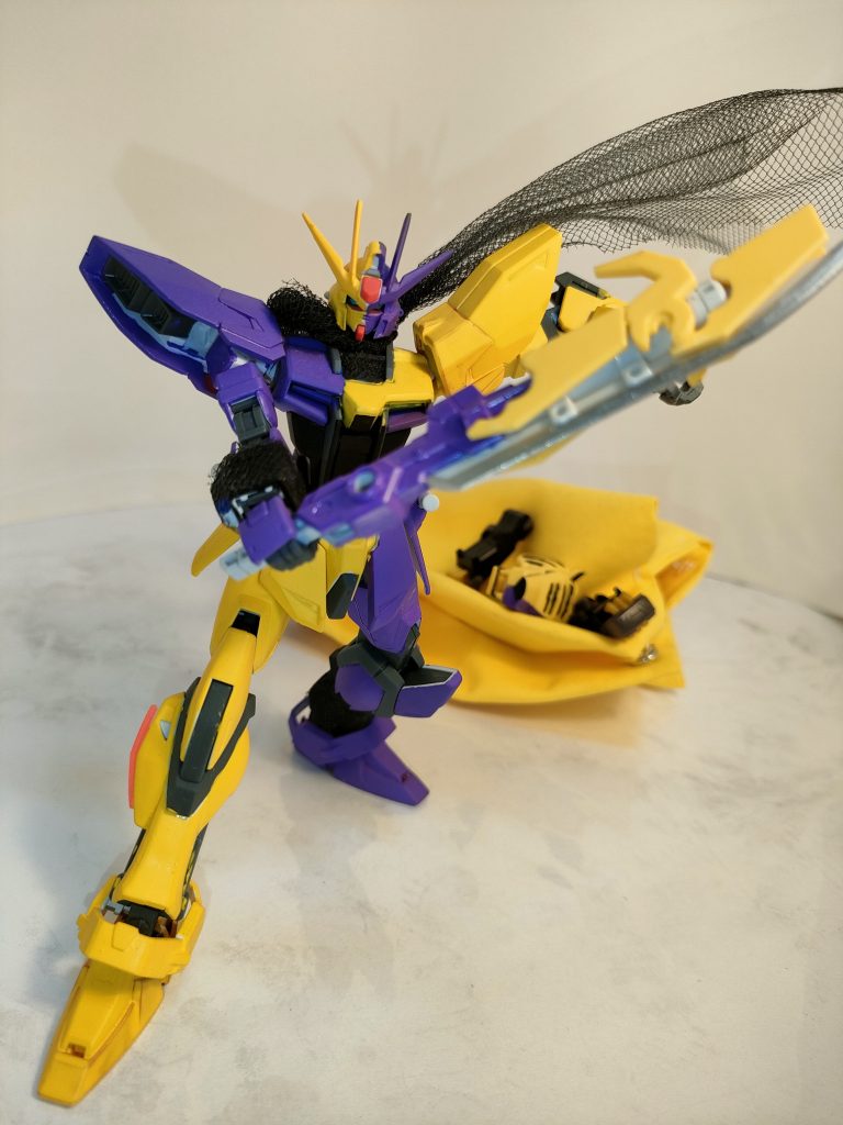 ななななんとお!?忍コミタイガーマスクガンダムの正体は、あの出落ちネタガンプラの、ビルドストライクガンダムニンニンコミックフォームだったのだ〜(白々しい)!!