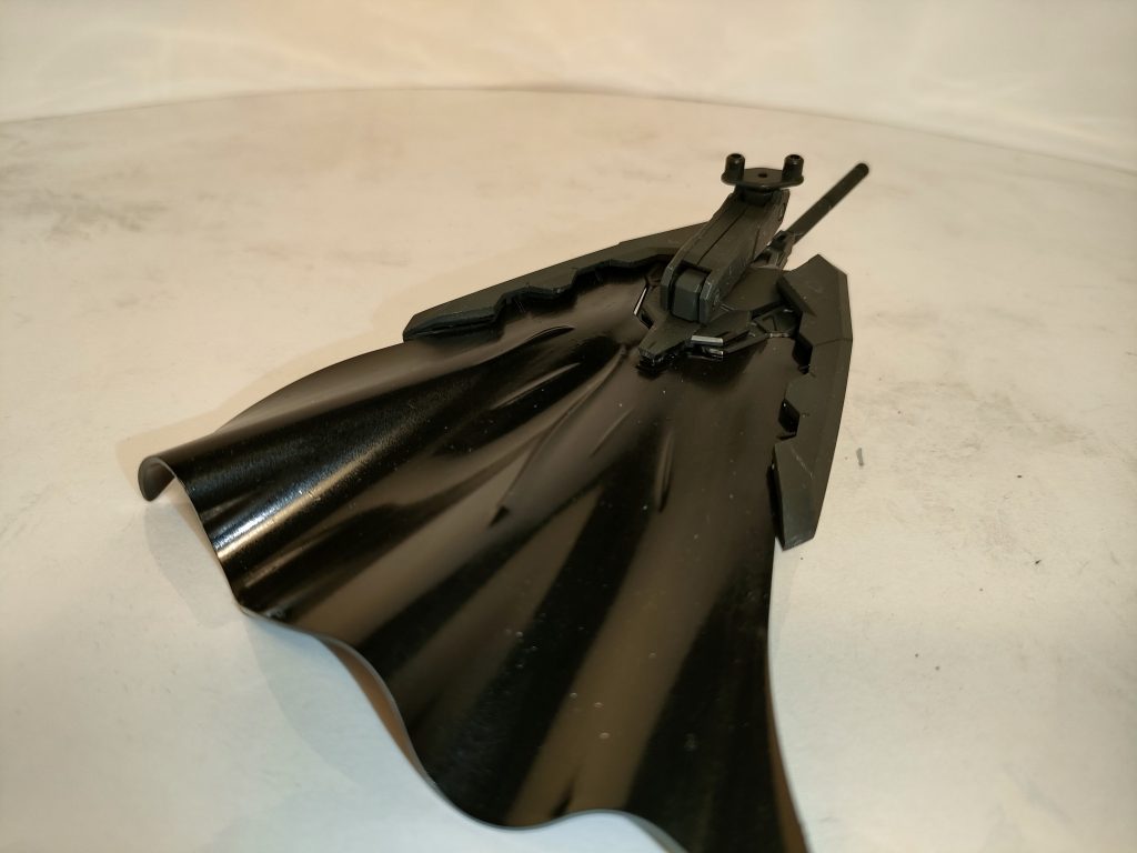 はい、当然型が合わないキットもあるので、引き出し引っ張り出してきたマントキットを使いました。急遽だったのでモンスターの写真ではもとのままですか、腹を決めて黒く塗っちゃいました…。