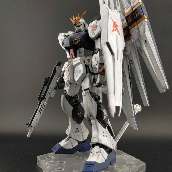 HGνガンダム　アクリルガッシュ全塗装