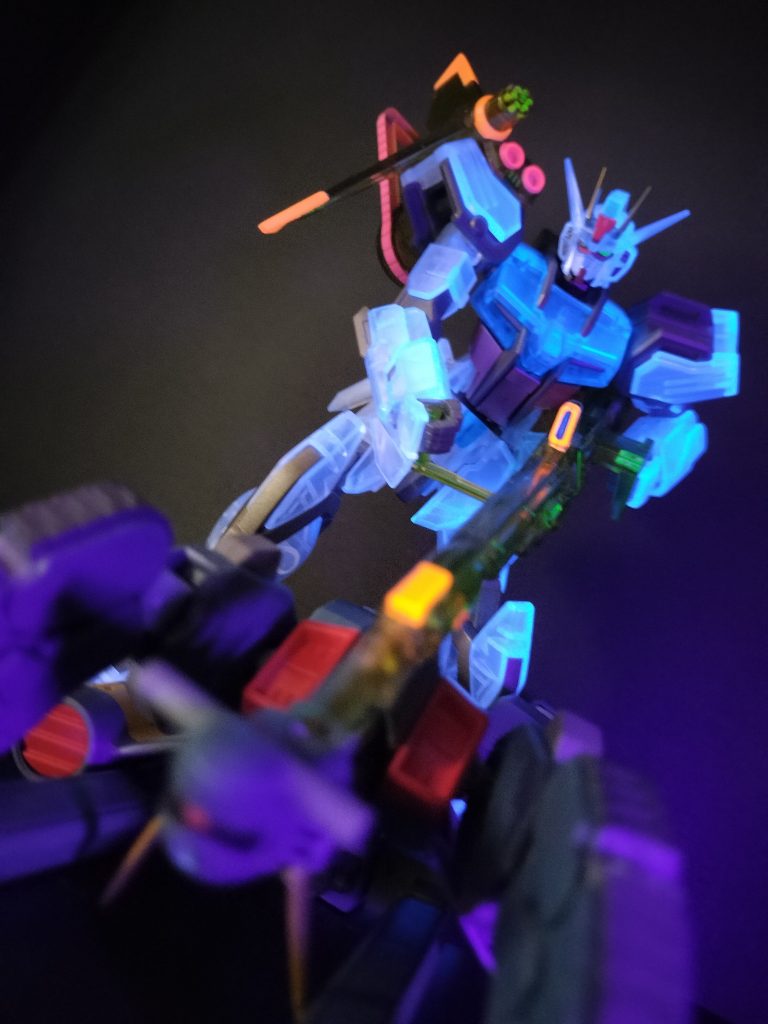 特別出演 MS IN ACTION バクゥすっかり経年変色しています