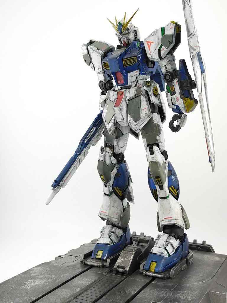 ウオッシングと墨入れはターナーのｕー３５を使用してみました。Ｕ-３５を使用したのは、エナメル塗料のパーツ割れ恐怖症の為。この前、何体かパーツ割れがあったので別の手法を試している最中でした。もう少し研究してから取り組んでも良かったかもと反省中。