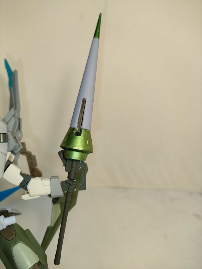 元のジンクスが所持しているのをそのまま使用。どうやらビームを出すよりも、ランスモードで突き刺し攻撃する方が好みのようだ。