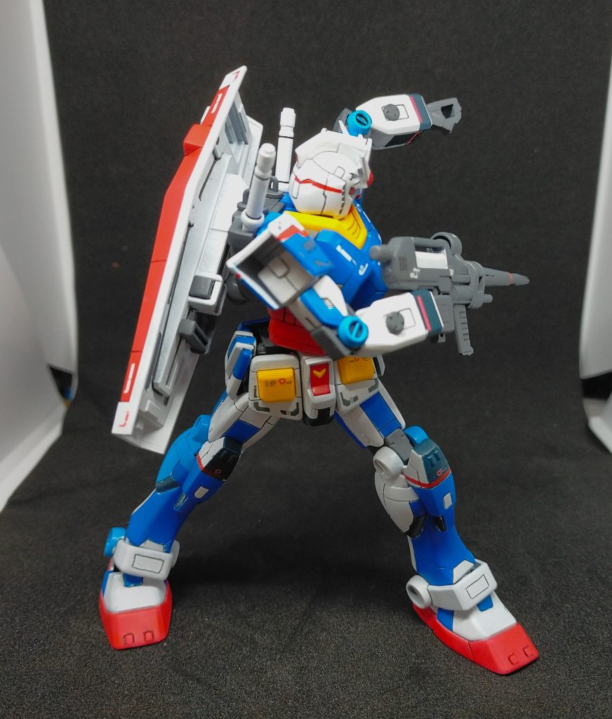 おなじみニュータイプ撃ちもできます。さすがバンダイ脅威の技術力…!!。