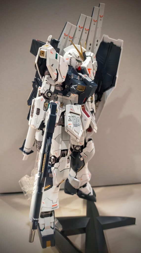 νガンダム MG ver.ka ニューガンダム–3枚目/制作者：jejejejegan