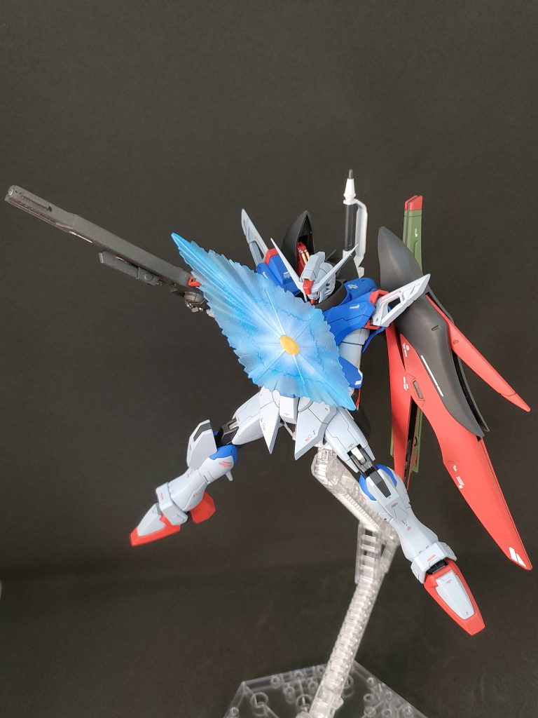 過去作RGデスティニーとエアリダムのビームシールドは筆塗りですが、今回はエフェクトのみエアブラです。やはり表現の幅がかなり広がりますね!