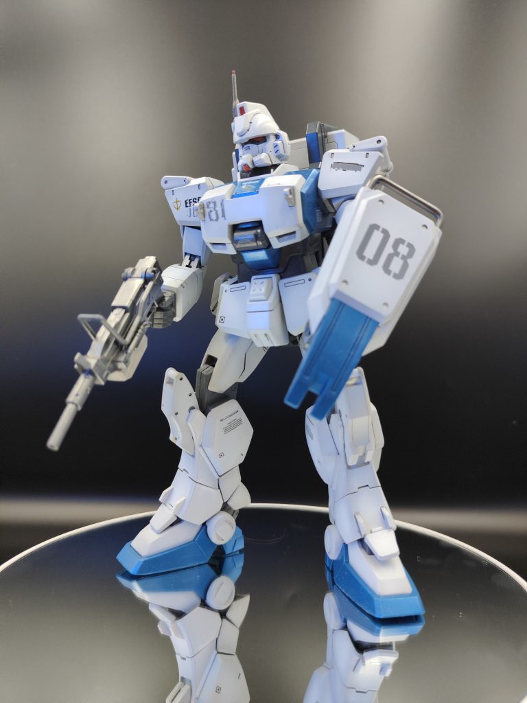 6000円位のエアブラシセットで塗装 