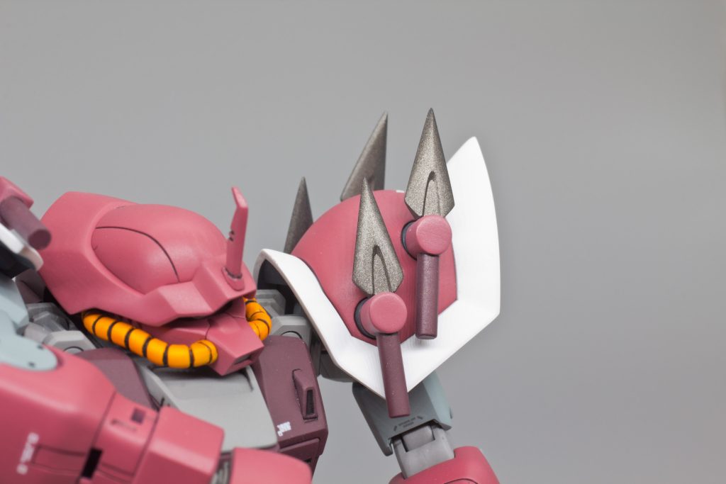 全部で12本？14本？あるキットのヒートダートは笑っちゃうくらい先が丸いのでせっせと尖らせましたが超面倒くさかった😆