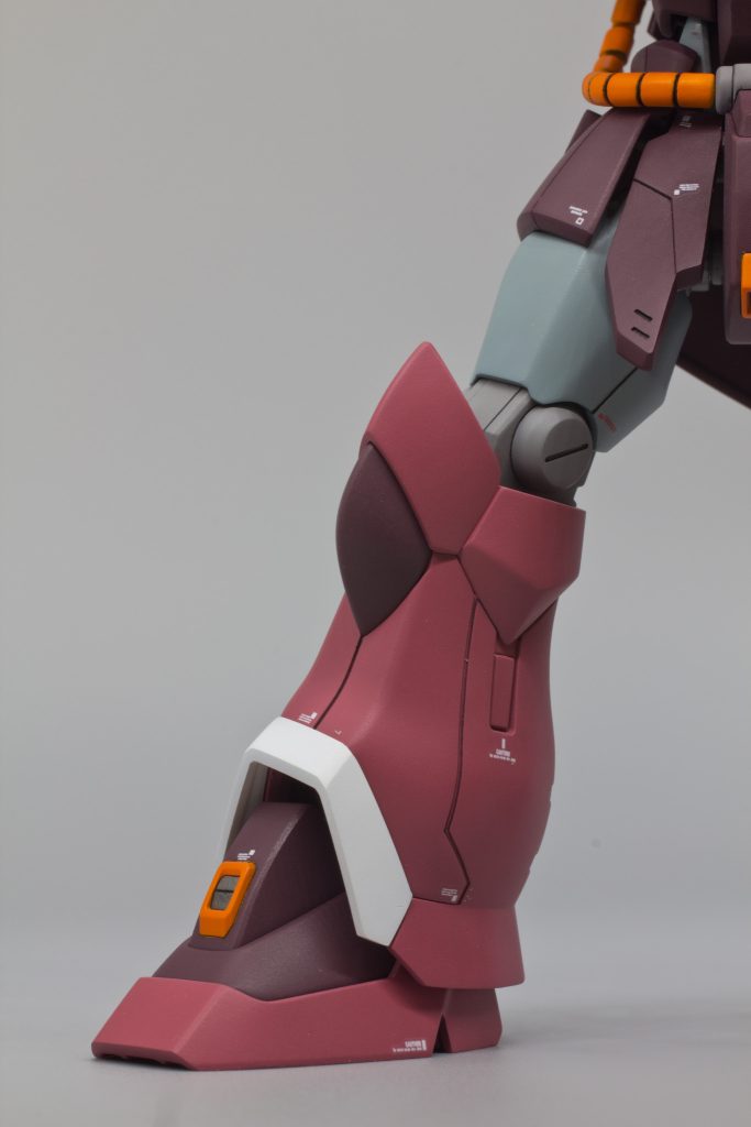 脚の造形も凄くいい感じ！！