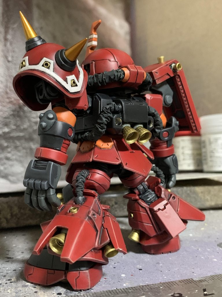この状態のバックパックにデカいバックパックユニットを装着する仕組みです。