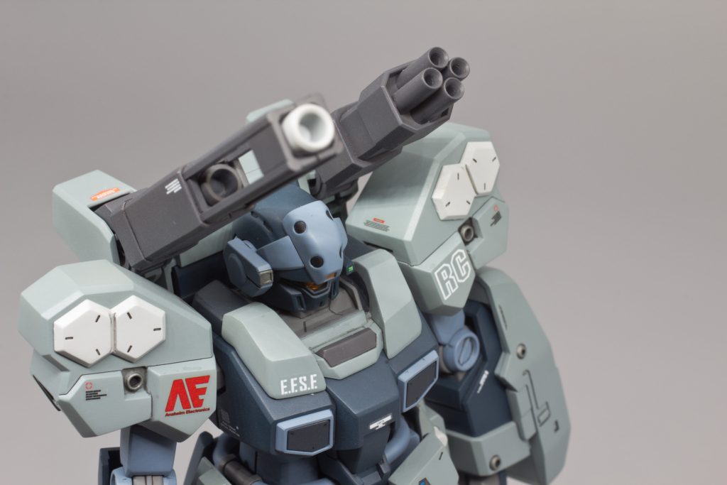 ４連マルチランチャー砲口のエッジは少し薄くしてます。