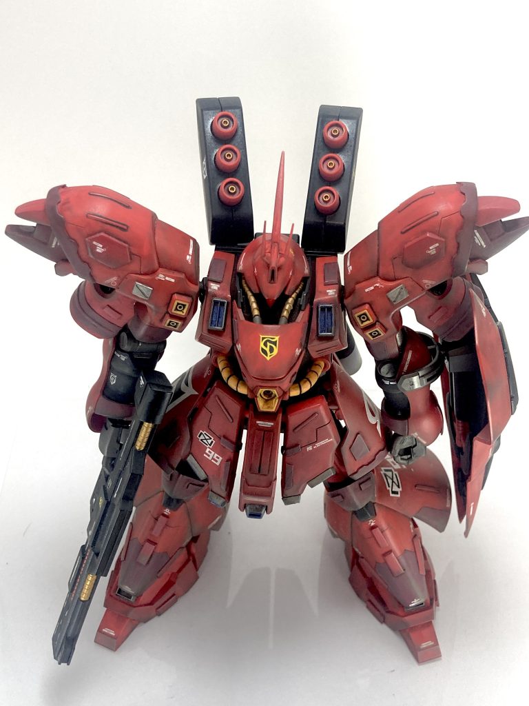 今回のウェザリングはウェザリングカラーのブラックでウォッシングで色味を落ち着かせました。後はウェザリングマスターのオイルを使って汚しを入れました。バーニア部は青やけですね。
