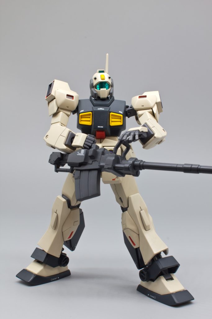 １７０㍉キャノンはご多分に漏れず陸ガン付属の１８０㍉キャノン！途中で真っ二つにして上下逆に接着後整形です💦