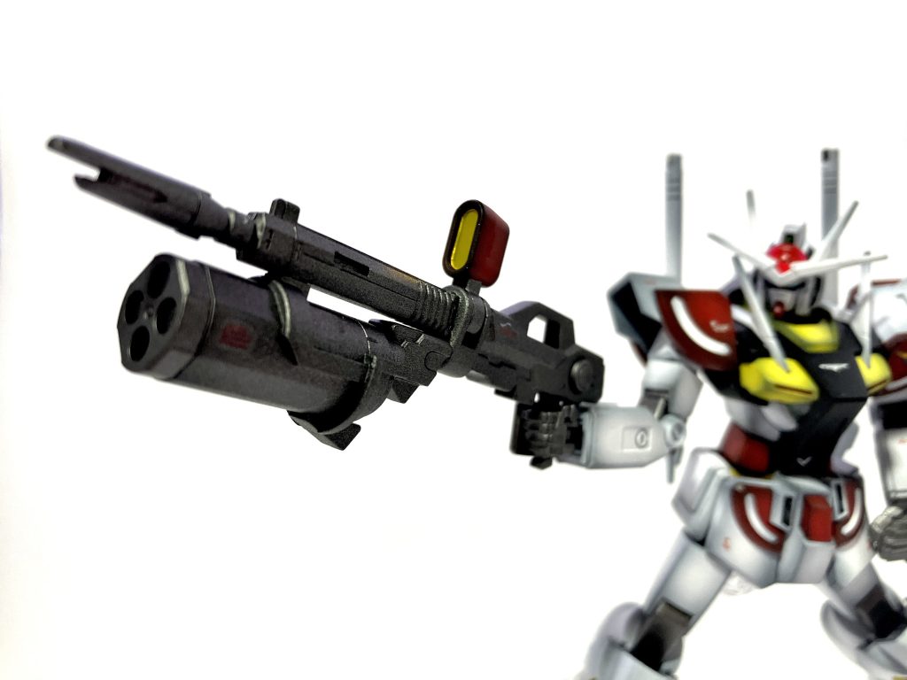 ◆ビームライフル◆Oガンダムのビームガンでは少し寂しかったのでラーガンダムのビームライフルで特徴のあるスコープを組み込みオリジナルライフル化しました。