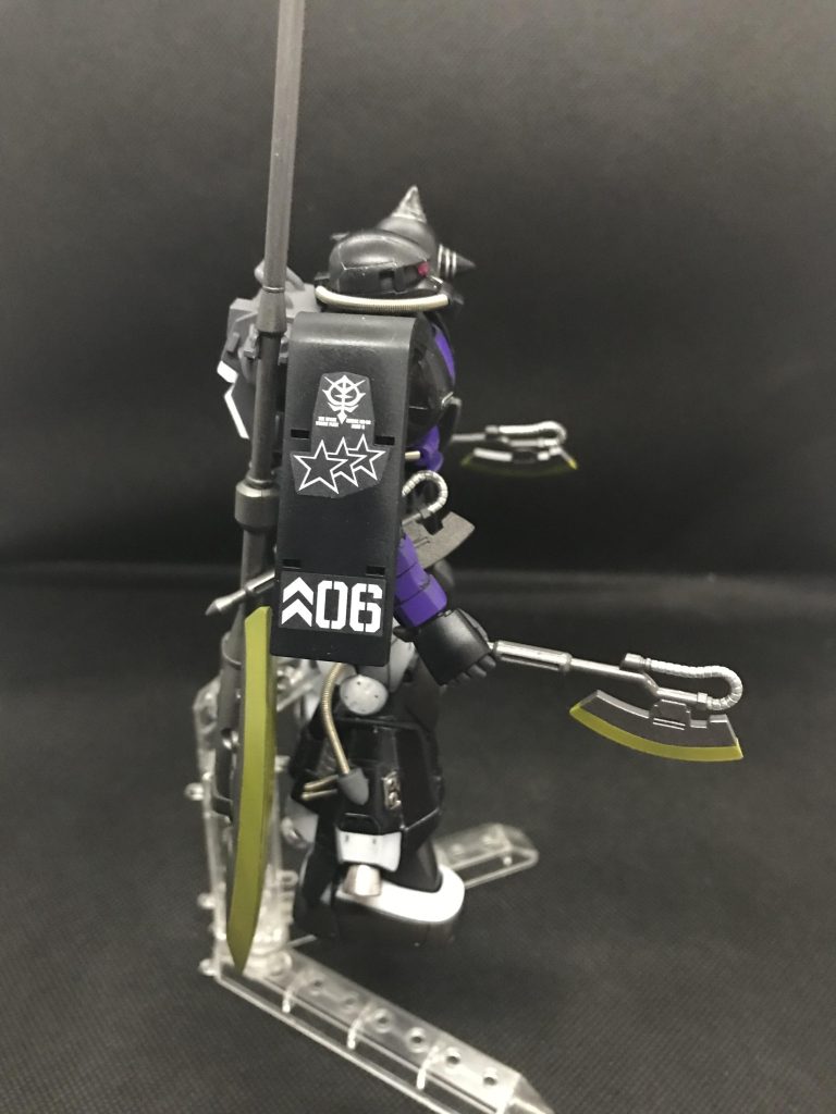 HG 高機動型ザクⅡオルテガ専用機–3枚目/制作者：lunablood