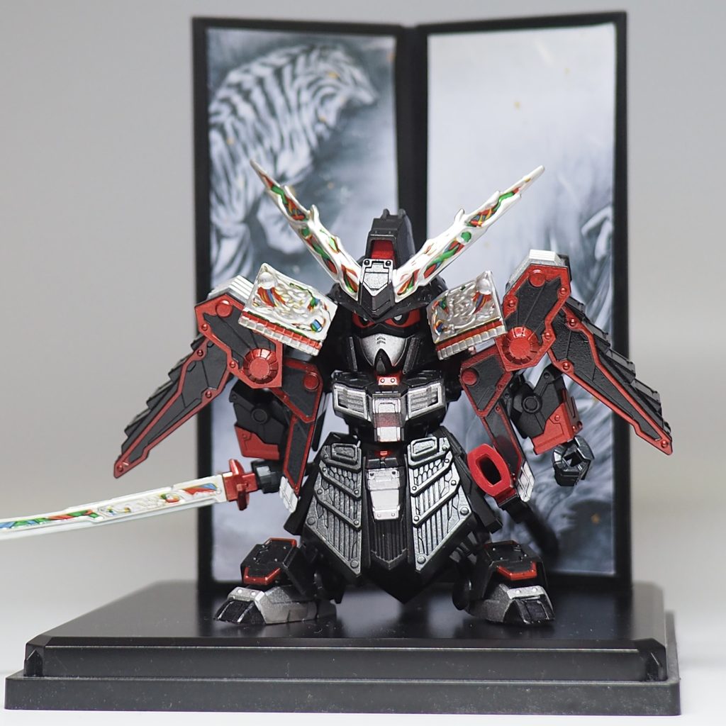 輝羅鋼(きらはがね)はガンマカのシャインシルバーで塗装しました。名付けて銀羅鋼(ぎらはがね)(笑)