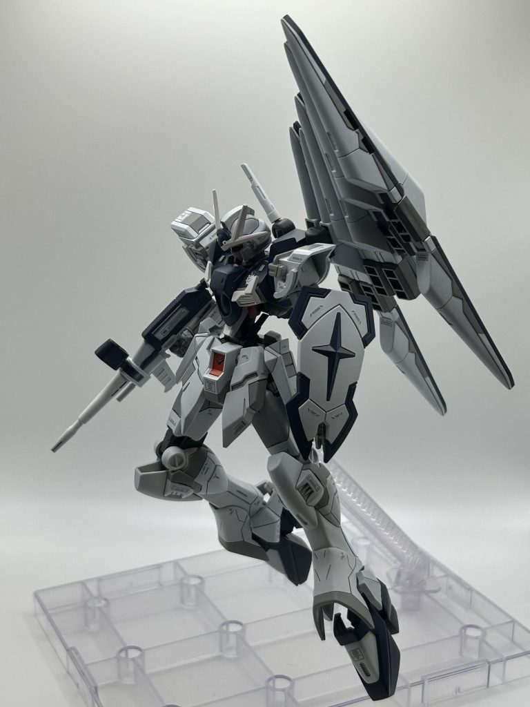 今回のコンセプトは、「ラーガンダムをスタイリッシュに」です😊スタイリッシュと言っても、完成イメージが中々思いつかず、今回は、結構悩みました！