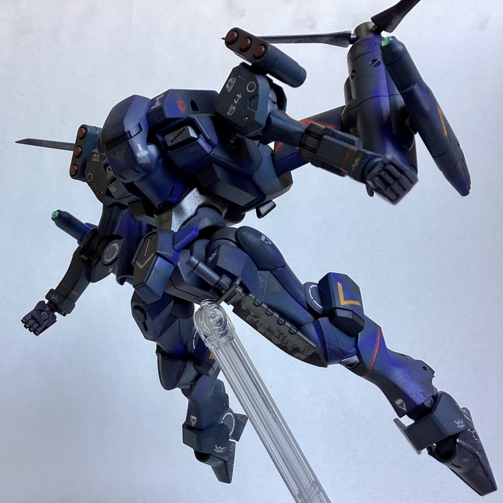 空戦用の機体なので飛んでナンボ！最近発売されたアクションベースがとても使い勝手良くて気に入ってます。