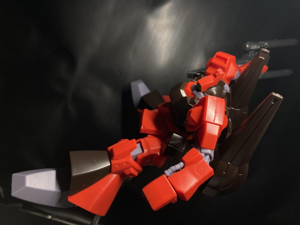 回避するリック・ディアス！