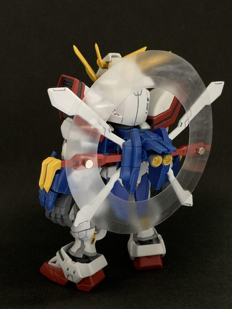 背中日輪エフェクトはネオジム磁石で固定してます