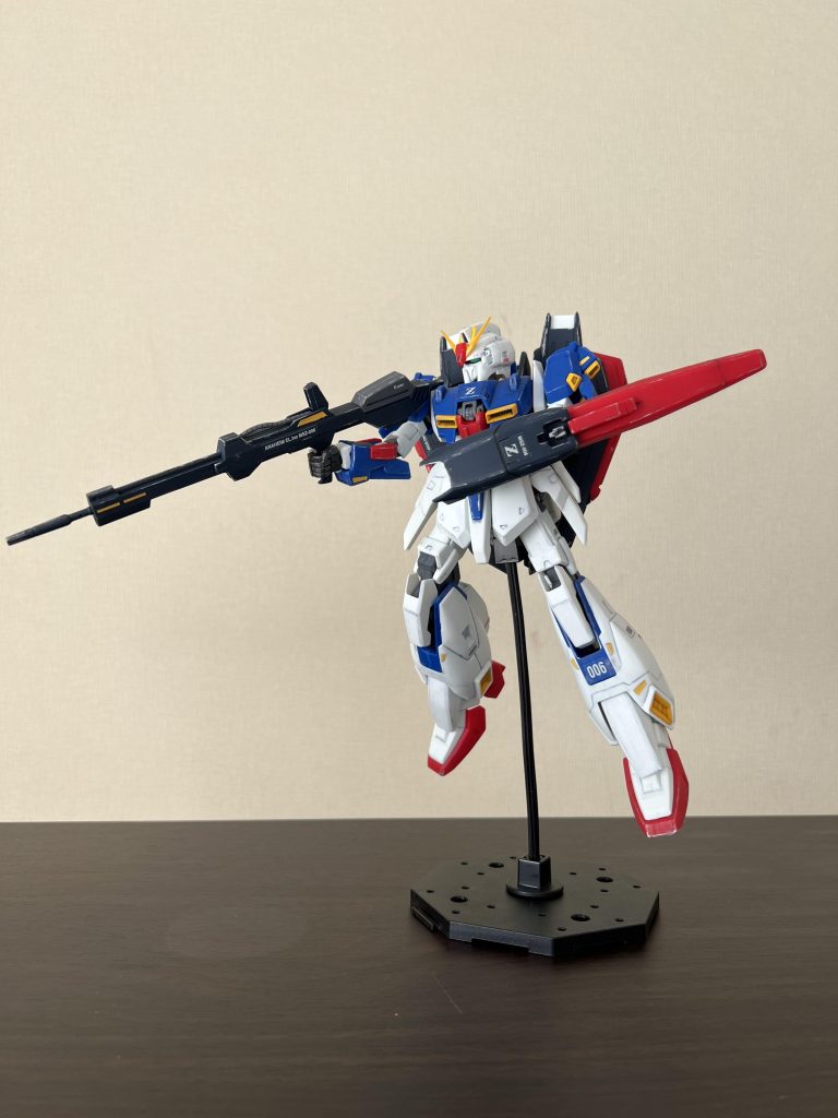 最新のMGより丸みのある感じ。結構好きです。