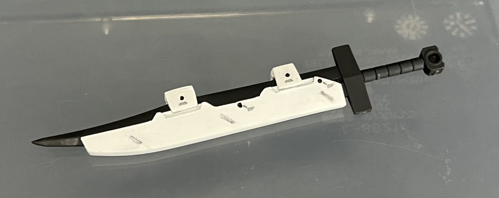 プラ板でヒートサーベルカバーも自作しましたガタガタですがほとんど初のスクラッチは楽しかったです。