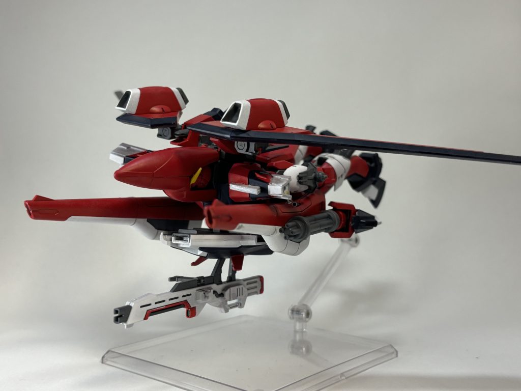 変形機能もそのまま使用でき、両腰に追加した武装で変形状態での性能も上がっています塗装剥げが怖いので(この頭部付近)変形は多分これっきり