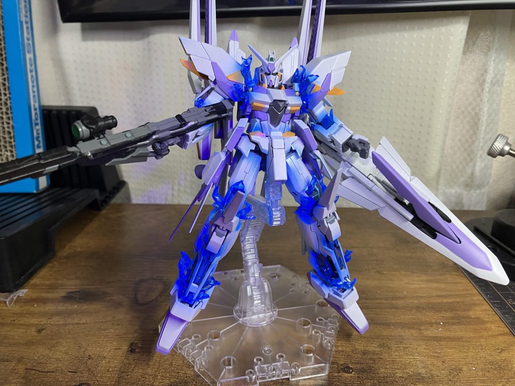 一応蛍光クリアを使って光るようにもしてみましたがなんか青すぎて違う気がしちゃいますね。