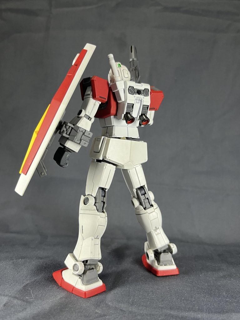 バックパックはオリジンガンダムから使用。設定画同様塗り分けています。