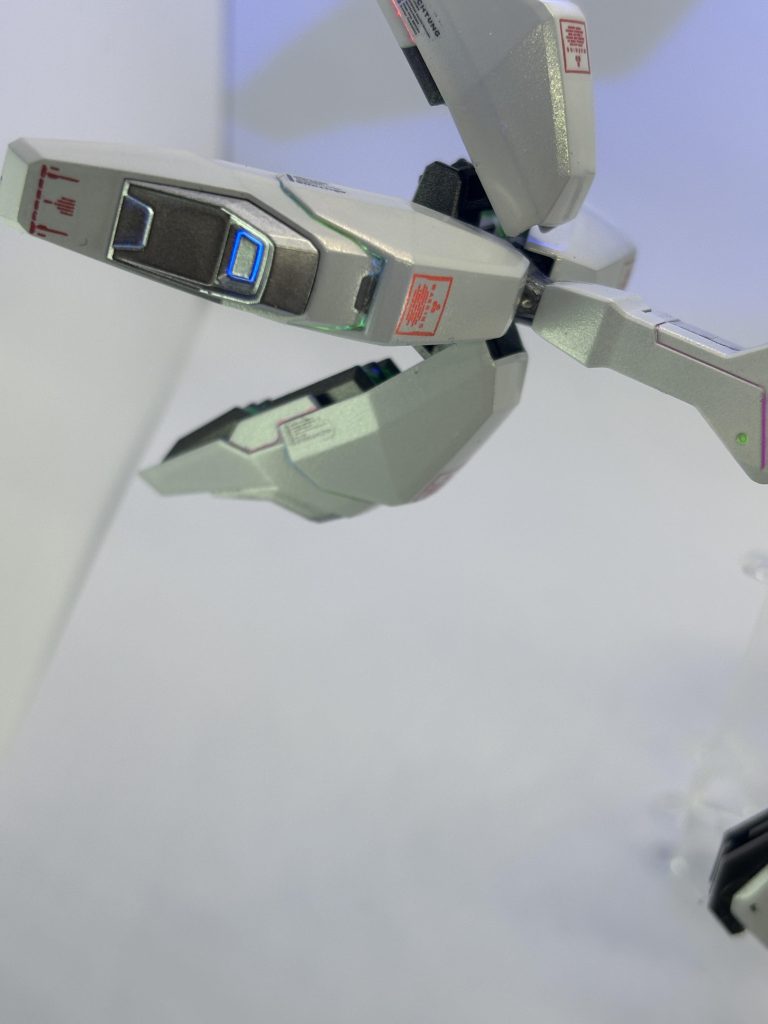 ロッドライフルのモールドには蛍光ブルーを使用しました。蛍光グリーンと使い分けるよう意識しています。