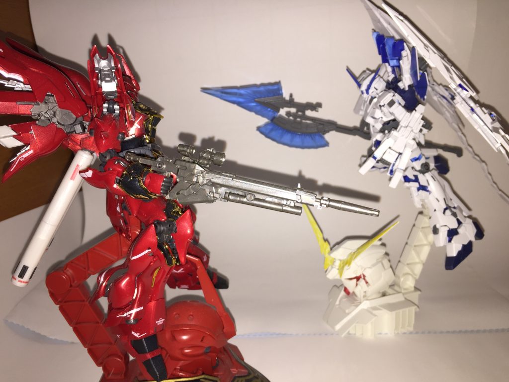 まぁ装備が多いのであまり動かせないこと以外はHGのユニコーンとしては決定版じゃないかな、フルコーンとは好みですが。