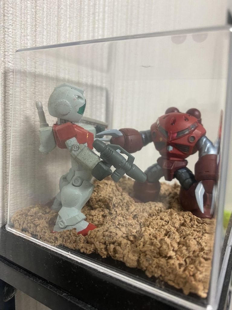 中々の出来ですね。いやはや　ジオラマでなく食玩です！