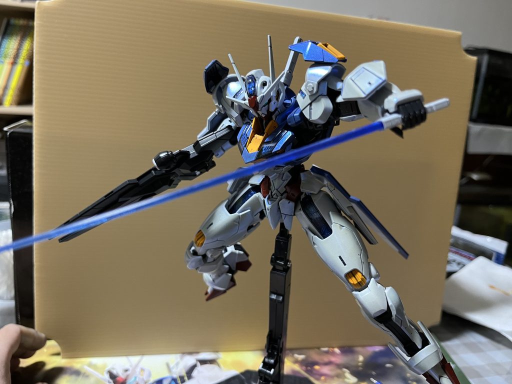 SEEDっぽい構図。