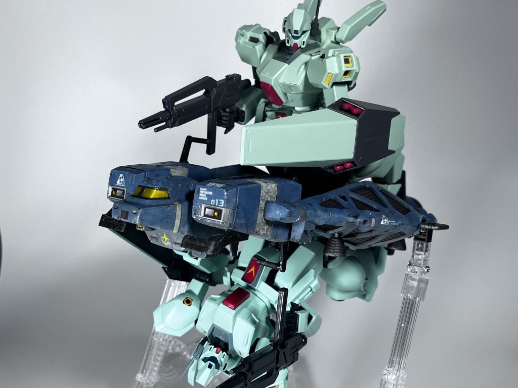 大尉「撤去したプロペラントタンク分の航続時間が不安だが・・・」機長「大尉、ご安心下さい。特急という指令ですので用意があります」