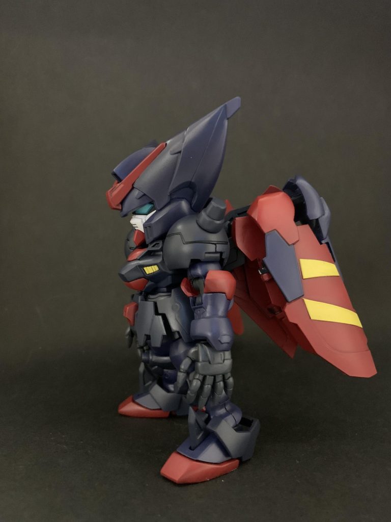 確か、腕の伸縮ギミックも入れた気がしますが、肝心の画像を撮ってませんね。