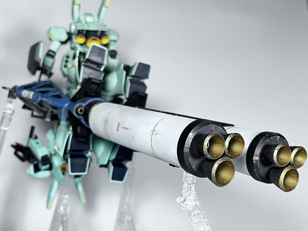 機長「換装完了致しました。当機は間も無く発進したします。アイハブコントロール。ベースジャバー013、出ます」