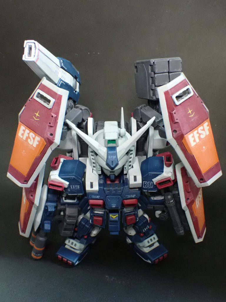 文字類はアクリルガッシュ手描きと自作テンプレート板で塗装しています。