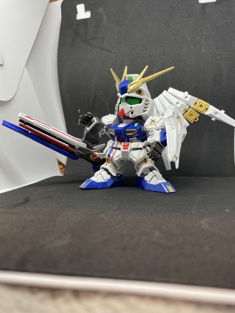 Fukuoka ガンダム SDシリーズ νガンダムvsサザビー–3枚目/制作者：dra_minato
