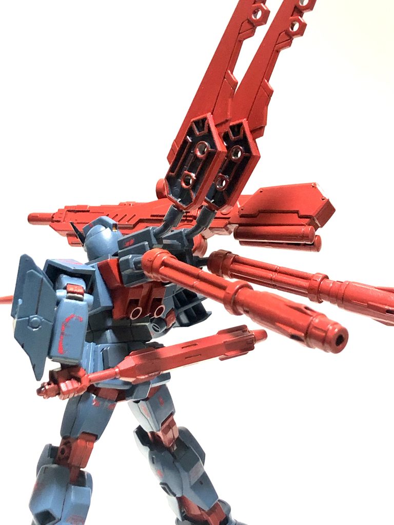 箱の肥やしにしているよりか、色で統一させてやった方がパーツも喜ぶ気もするモノです 自分は塗っても直ぐにガシガシ遊んでしまうタイプなのですが、塗装ハゲ気にしてブンドドした事はありません