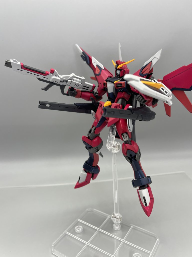 近距離特化と見せかけて遠距離砲撃も可能です