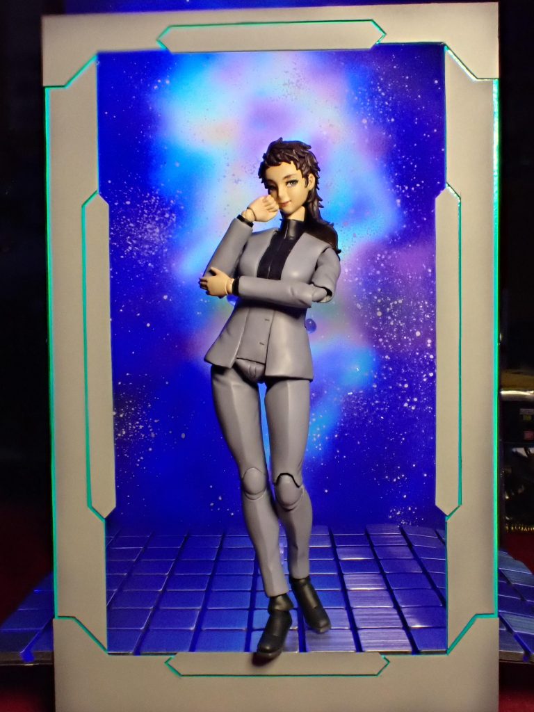 メットなしバージョンはメットと髪を差し替えで表現