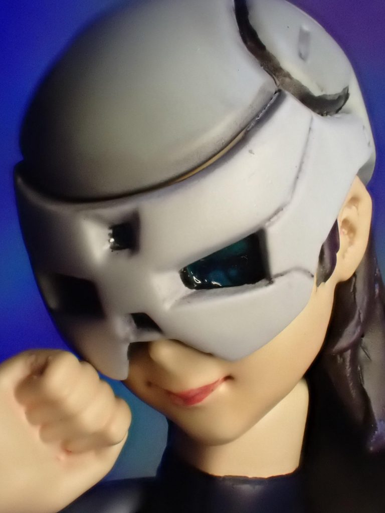 メットの目の部分はクリア素材を使用しているので目が透けてみえる仕様です。