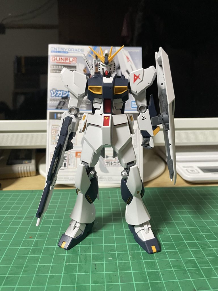 νガンダム–2枚目/制作者：Asayan