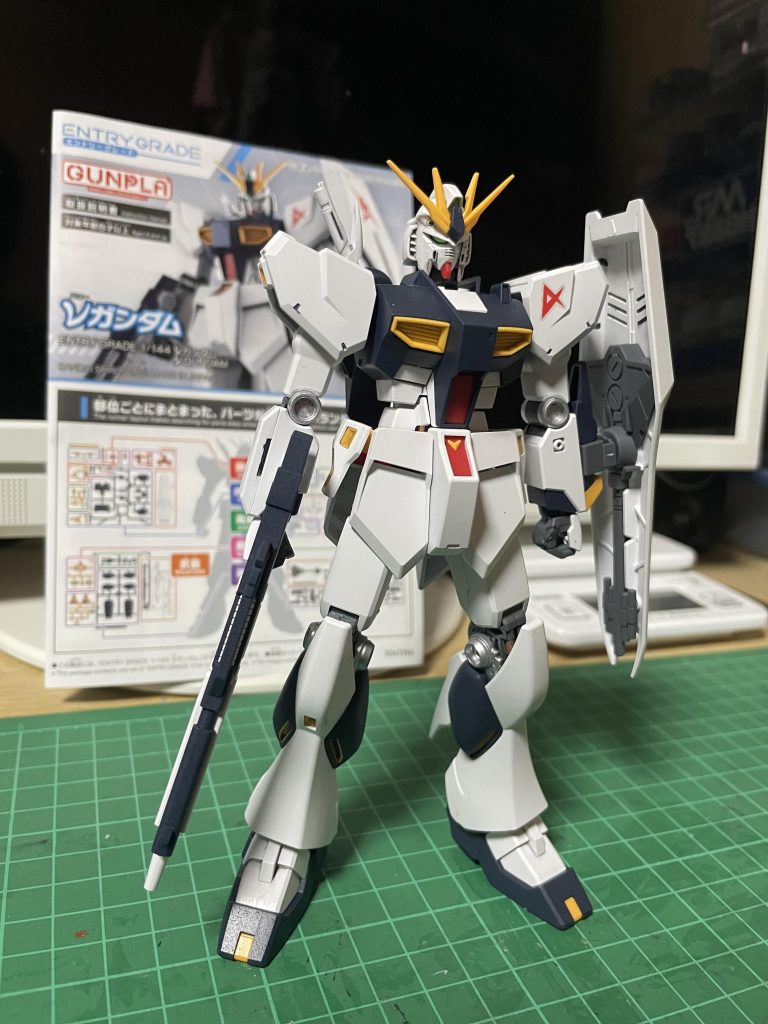 νガンダム–3枚目/制作者：Asayan