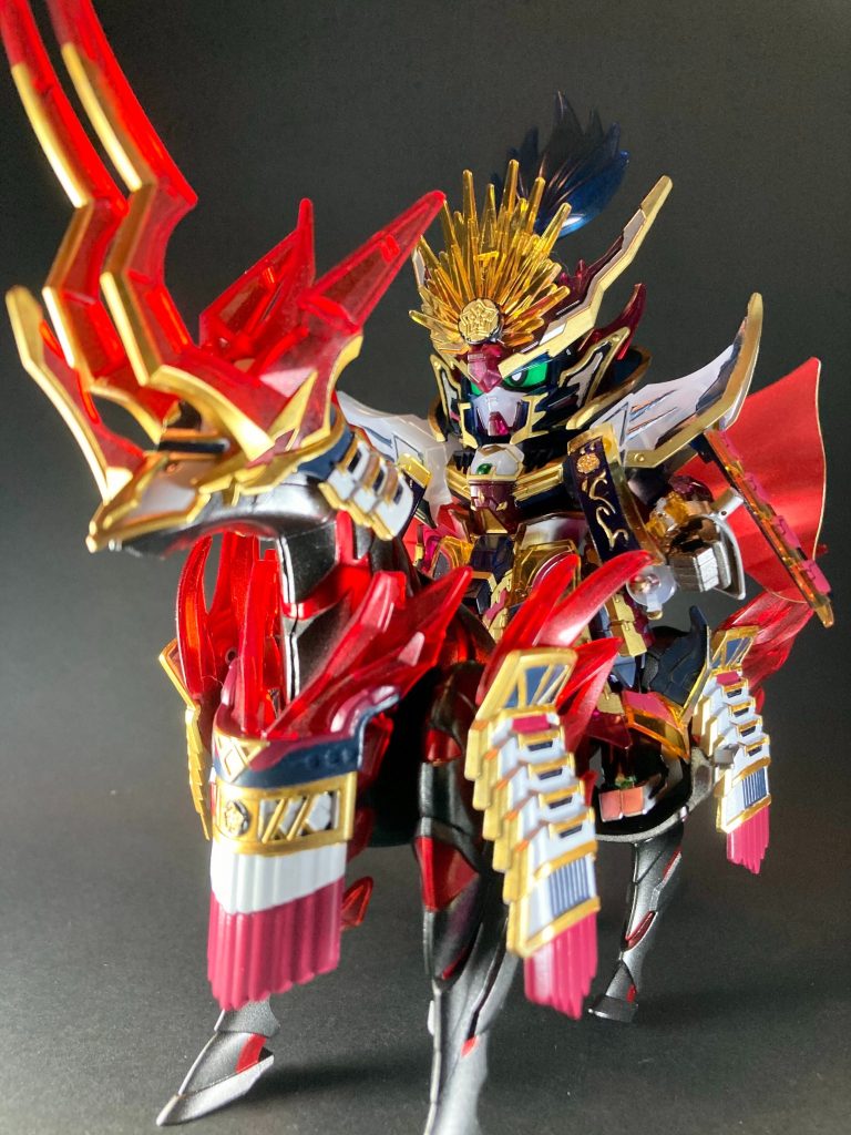 信長専用軍馬ムシャワールド随一の走力と気高さを兼ね備えた信長の愛馬。共に戦場を駆けるため、専用の装具を信長より与えられている。